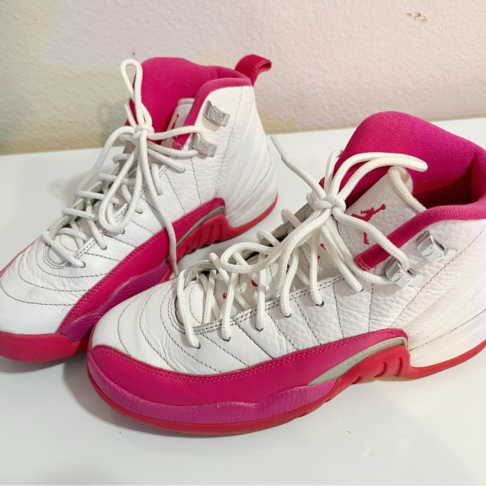 Jordan 12 Retro Vivid Pink US Size 4.5